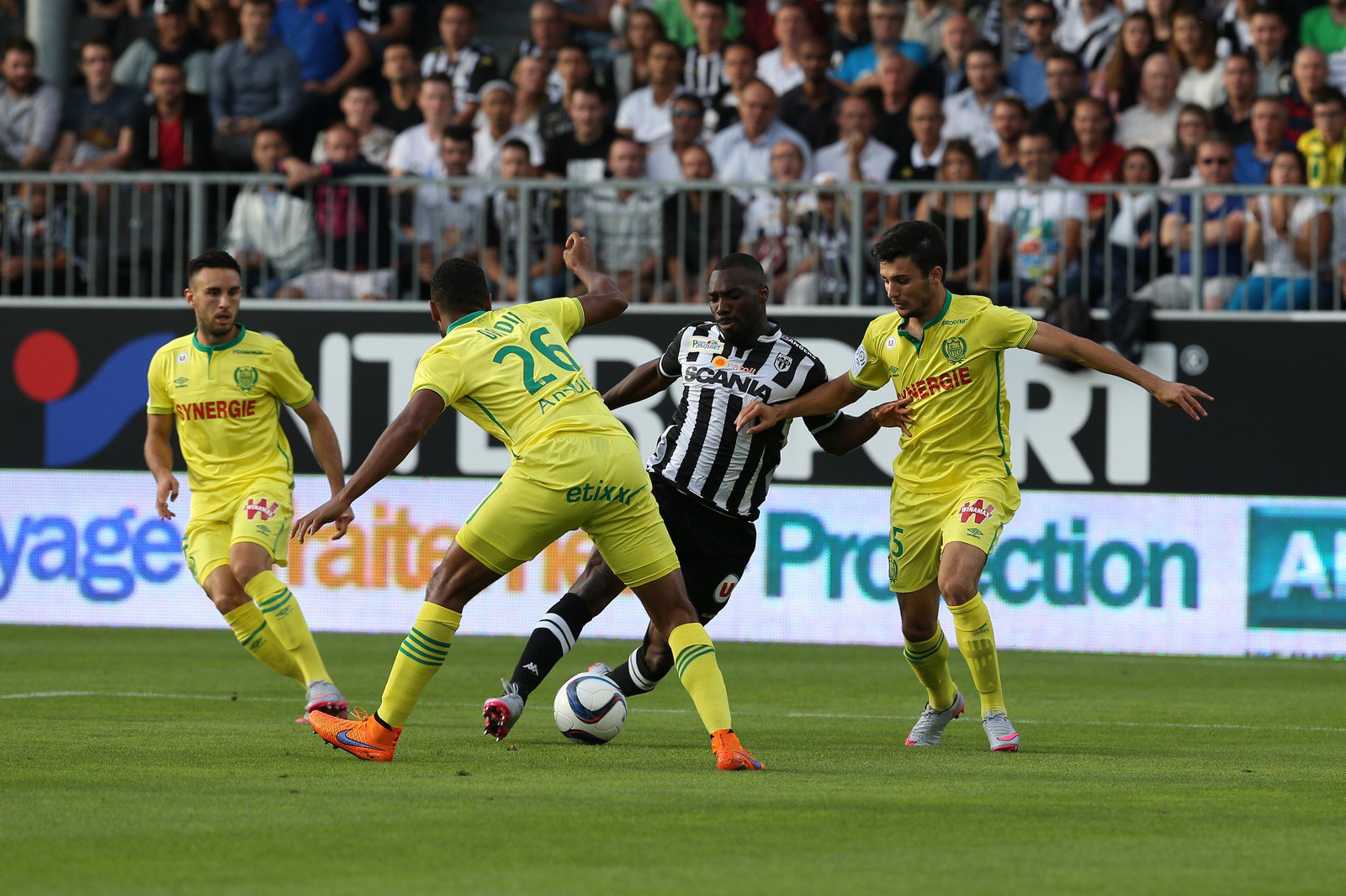 门兴格拉德巴赫客场击败摩纳哥，助力保持不败的简单介绍